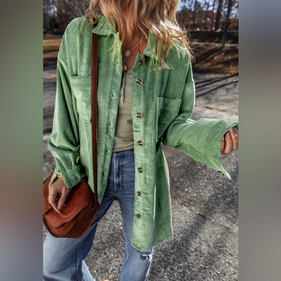 NWT! Boutique Mist Green Pocket Button Up Shirt 🌼 - Picture 1 of 7